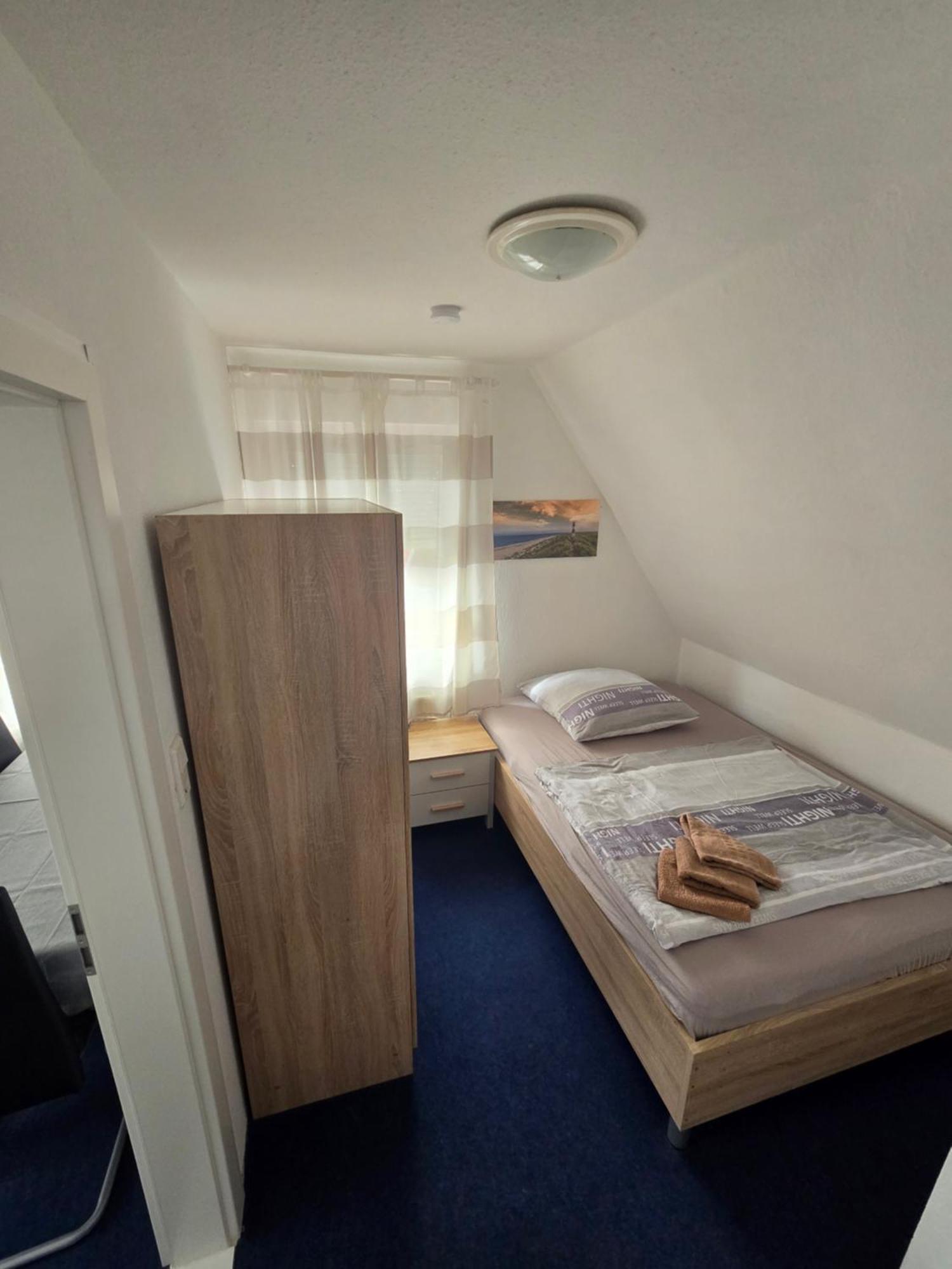 Monteurs-Ferienwohnung Emden Zewnętrze zdjęcie